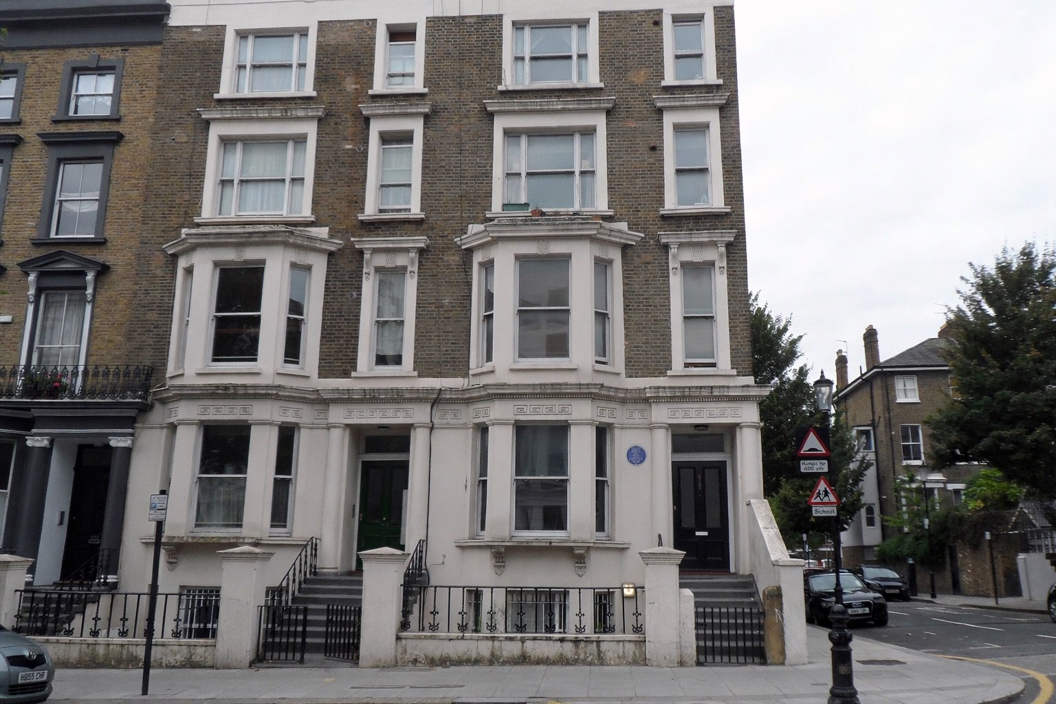 Close-up view of Hablot Knight Browne blue plaque