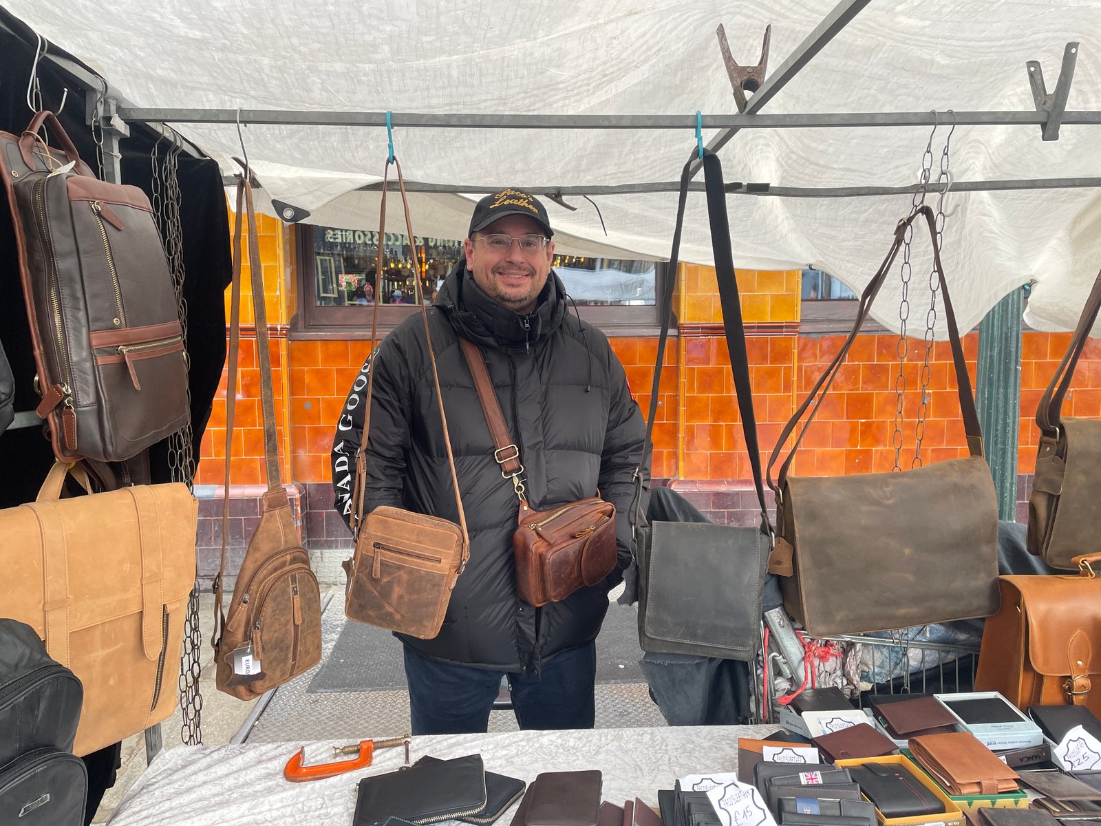 Portobello Road market trader photo 11