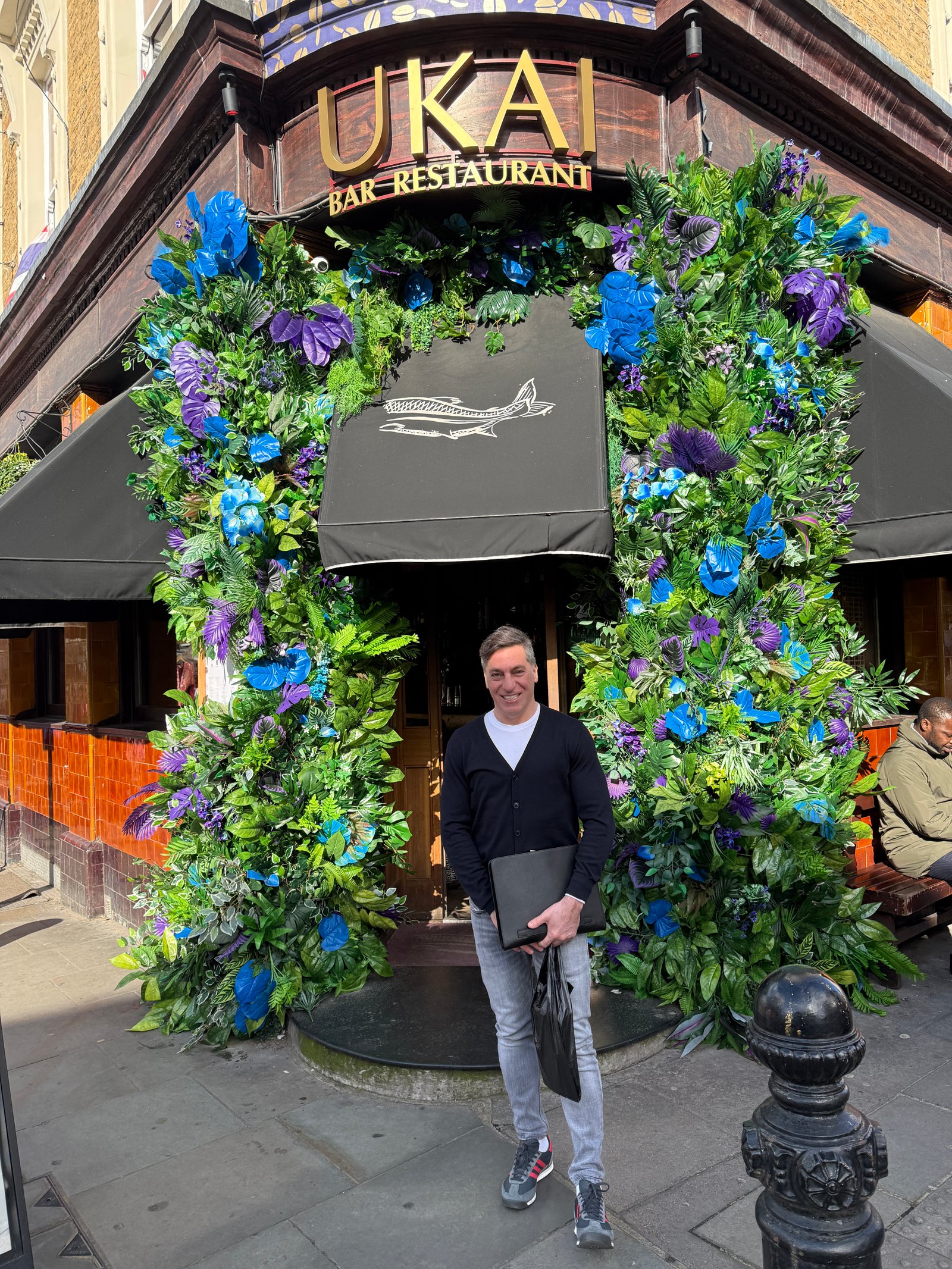Portobello Road market trader photo 5